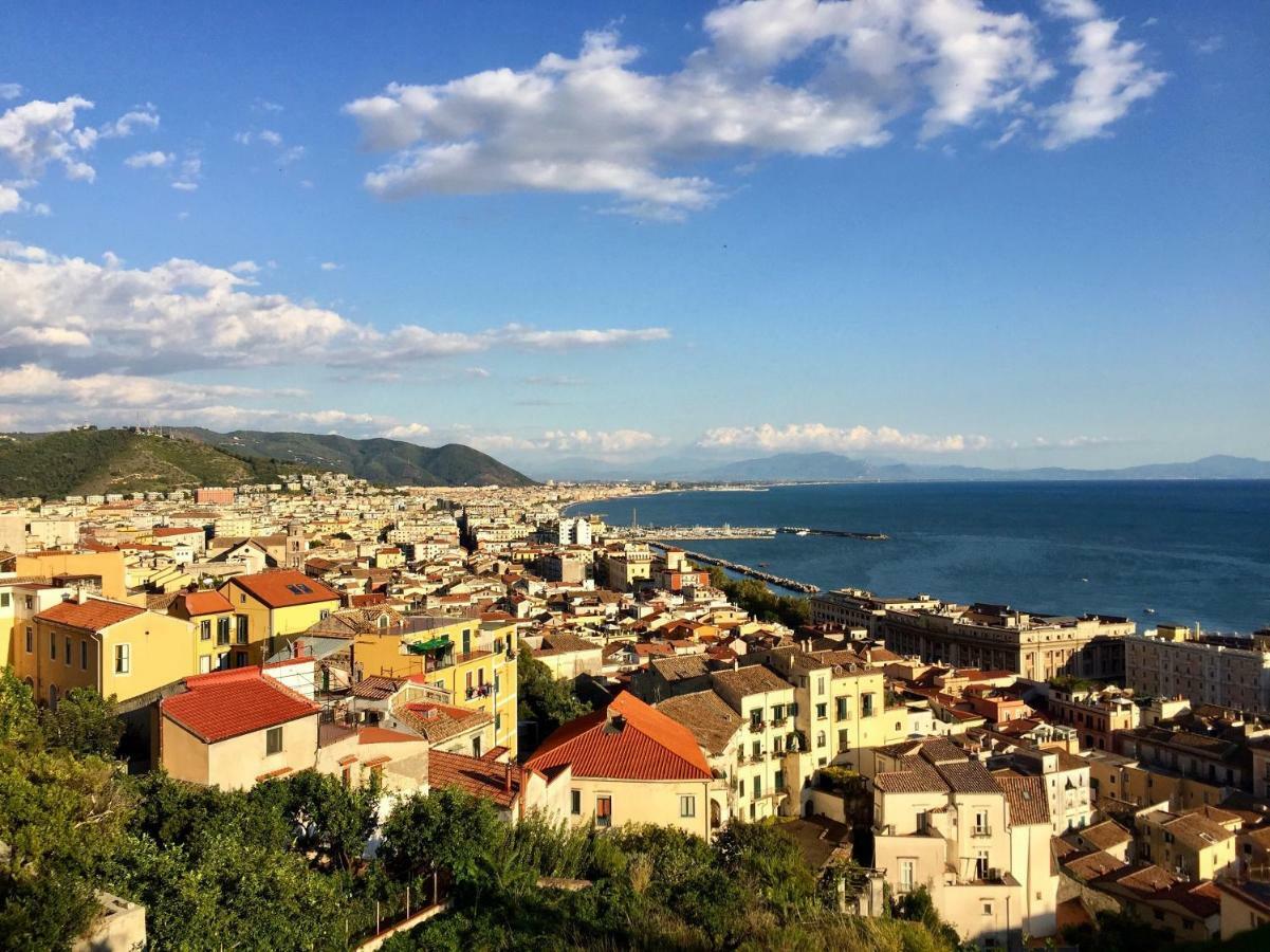 Casa Vacanze Seahorse Salerno Exterior photo